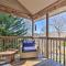 Bright Asheville Retreat with Hot Tub and Decks! - أشفيل
