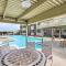 Galveston East End Condo with Pool Less Than 1 Mi to Beach! - جالفيستون