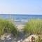 Huge Yard Familyfriendly Smarthome Walk To Beach Dunes Hiking Trails