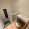 Large 5-Bed city centre townhouse with secure parking