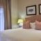 African Hills Safari Lodge & Spa