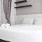 Artistic 1BR Apartment at Gateway Pasteur near Exit Toll Pasteur By Travelio