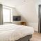 Sunny Bungalow in Heart of Texel