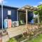 The Wee Blue Bach - Waikanae Beach Holiday Home