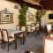Vromos Guest House