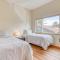 Oceanfront Getaway - Meredith Lodging - سيسايد