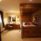 Three Horseshoes Country Inn