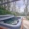 Serene Riverfront Escape with Hot Tub and Views! - Grants Pass