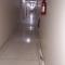 Apartamento mobiliado prédio frente ao mar