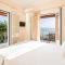 Brentanos Apartments - A - View of Paradise