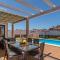 Villa with private pool, near beach and golf Caleta de Fuste- Villa Charlotte