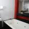 Hotel Suites 108