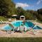 VILLA LIZ Tuscany, private pool, hot tub, property fenced, pets allowed