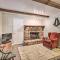 Angel Fire Condo with Fireplace Less Than 1 Mi to Ski Resort - أنجل فاير