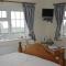 1-Bed Cottage on Coastal Pathway in South Wales - Gileston