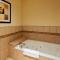 Holiday Inn Express Hotel & Suites Cleburne, an IHG Hotel - Cleburne