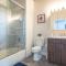Convenient 2BR Suite in Prime Location with Gym Access & Optional Parking Near McCormick Place and Soldier Field