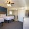 Beachwalker Inn & Suites