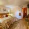 Shamrock Arms Guest Lodge