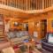 Smokey Max Cabin