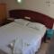 BASILS APART HOTEL