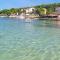 Apartment in Trogir with sea view, balcony, air conditioning, Wi-Fi (4786-2) - Trogir
