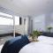 Mousehole View - Pet Friendly - Sea Views - Free Parking & WiFi