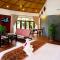 Nui Thom Ecolodge