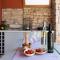 PoIai Stonehouse with Jacuzzi
