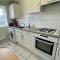 St Margarets House - Modern - 3 Bed Townhouse - Parking - Marvello Properties - Norwich