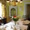A Williamsburg White House Inn