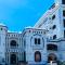 RedDoorz Plus @ Castle Chateau Iloilo