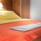 Studio apartment in Novalja with sea view, terrace, air conditioning, Wi-Fi (3565-4)
