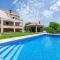Villa Majkovica - 4 Bedroom Villa with Private Pool & En-Suite Bathrooms & Parking