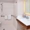 Holiday Inn Express Hotel & Suites Cincinnati - Mason by IHG