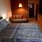 Enjoy Studios and Lovely Apartment Villa Park