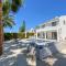 Luxury villa Roma near the beach