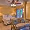 Lido Key Hideout with Patio and Yard and Walk to Beach!