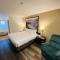 Super 8 by Wyndham 100 Mile House