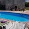 HOUSE MAESTRAL