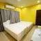 B2 - Spacious 3BR House with Netflix, Fiber Wifi, Parking, Balcony