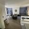 Beautiful Lincoln Apartment