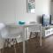Brighton Marina Floating home - برايتون أند هوف