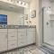 5 Mi to Bethany Beach Modern Gem with Pool Access!