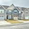 5 Mi to Bethany Beach Modern Gem with Pool Access!