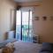 2 bedrooms appartement with balcony and wifi at Las Gabias