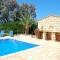 Marlin Beach Front Luxury Villa - 4 Bedrooms