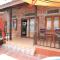 MAY Bungalow