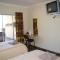 Ingwe Guesthouse