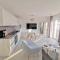 moderne Ferienwohnung mit eigener Terrasse - Haus Inselwind FeWo MEERhafen